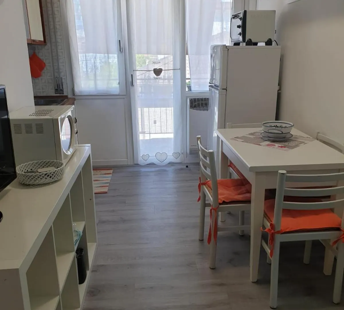Alghe Rosse Apartment Lido di Jesolo 0*,  Italy